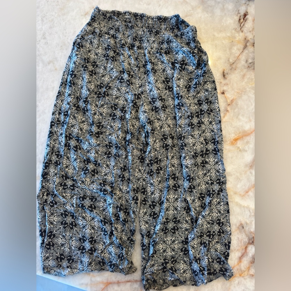 Torrid Black and White Paisley Pants
